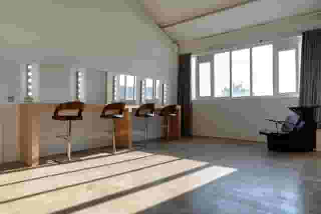 [YOU.] STUDIO - A PHOTOGRAPHIC STUDIO London