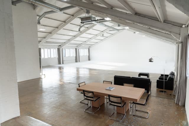 [YOU.] STUDIO - A PHOTOGRAPHIC STUDIO London