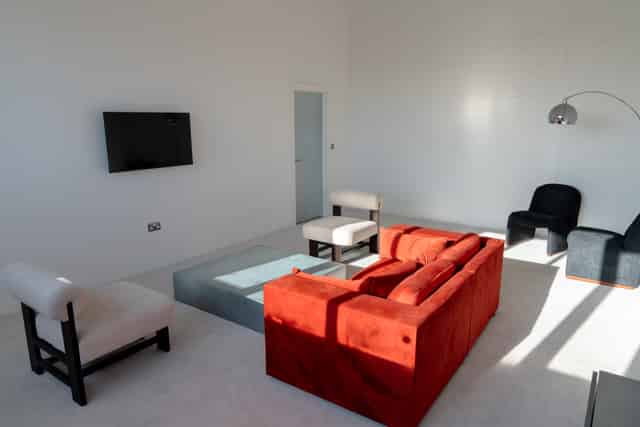 [YOU.] STUDIO - A PHOTOGRAPHIC STUDIO London