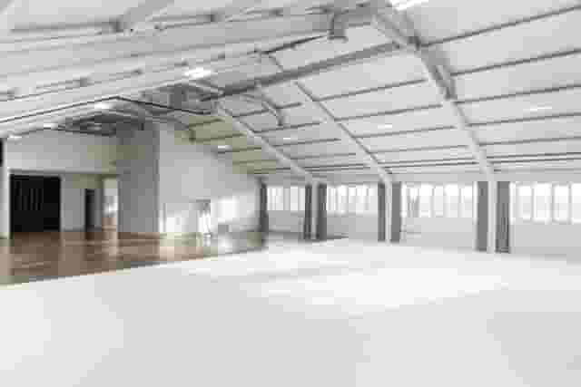 [YOU.] STUDIO - A PHOTOGRAPHIC STUDIO London