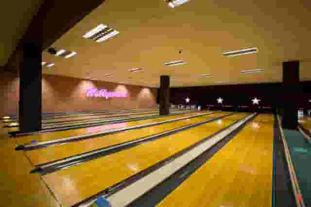 Hollywood Bowl Broadway Plaza