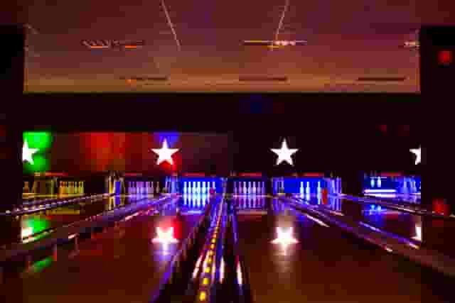 Hollywood Bowl Broadway Plaza