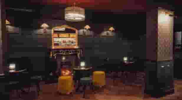 135 Bar & Lounge
