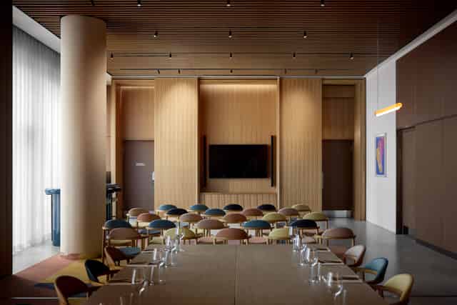 Studio - boardroom