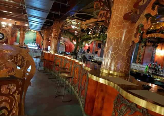 Bar