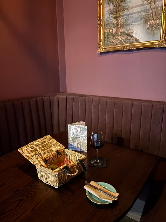 BELLE'S Renshaw Street