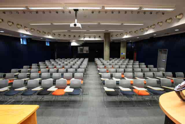Henry Thomas in a London Metropolitan University tiered lecture hall for training events.