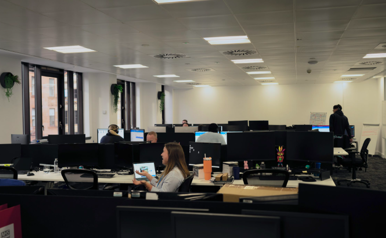 Modern office workspace in Kirkstane House for hybrid events and team meetings.