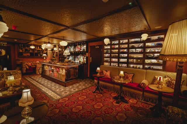 Mr Fogg's Hat Tavern