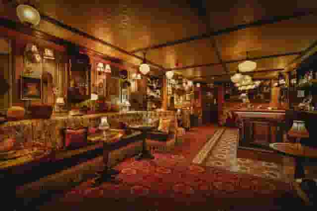 Mr Fogg's Hat Tavern