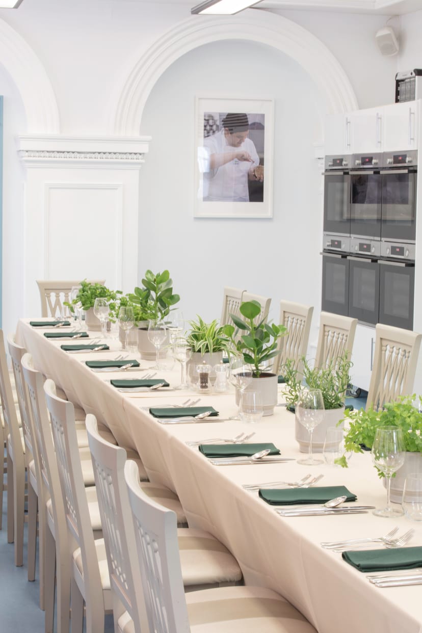 Demonstration Room / Kitchen