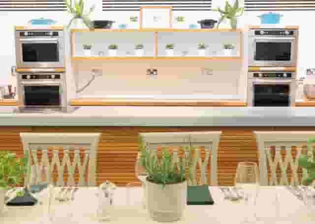 Demonstration Room / Kitchen