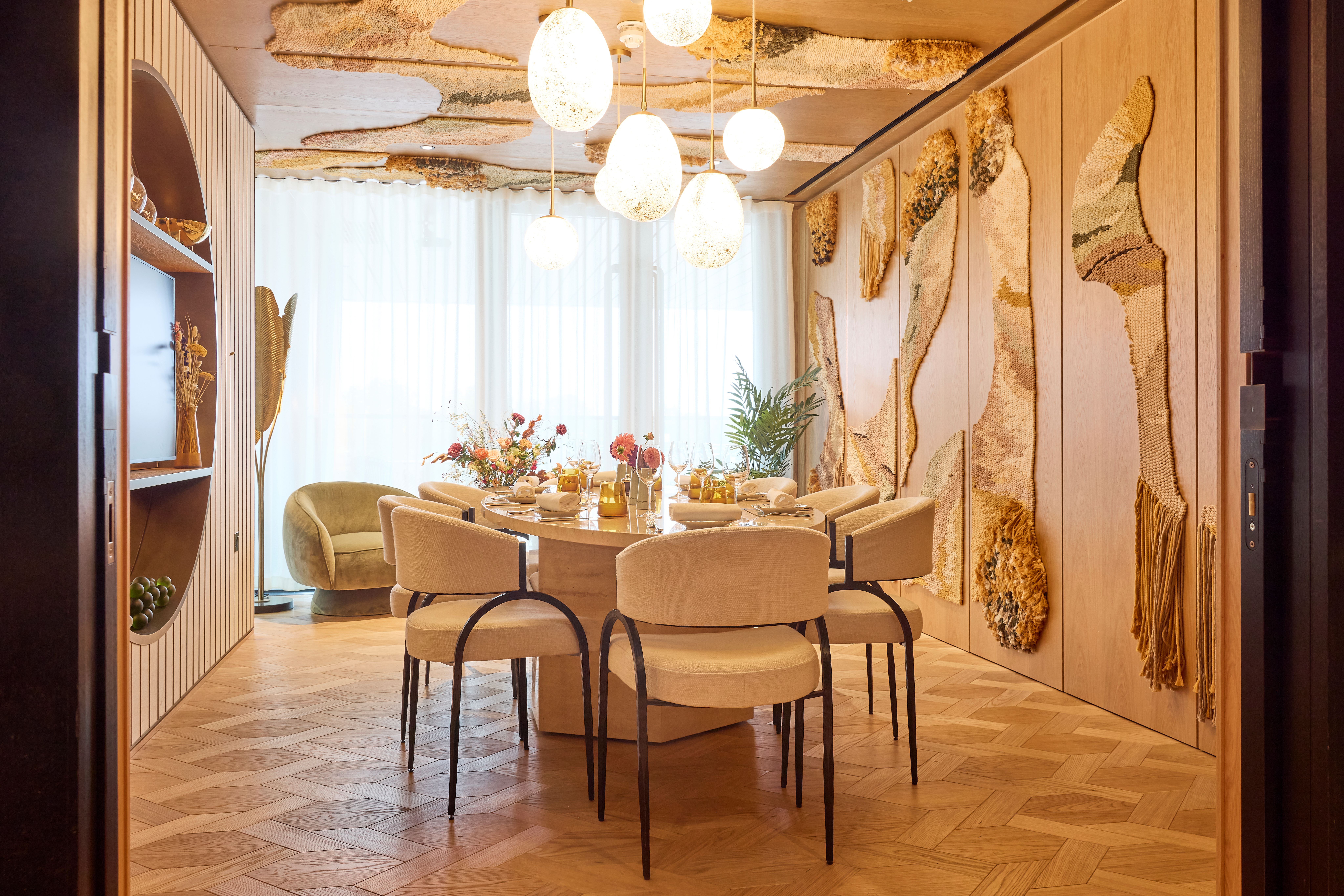 Stylish private dining room in Fulham Pier, ideal for small meetings and gatherings. - Banner