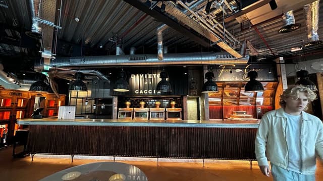 CRATE Brewery & Pizzeria