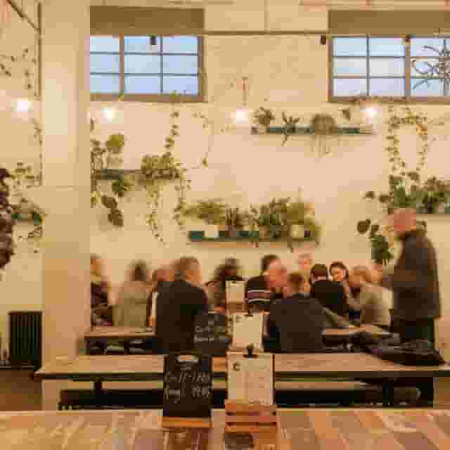 CRATE Brewery & Pizzeria