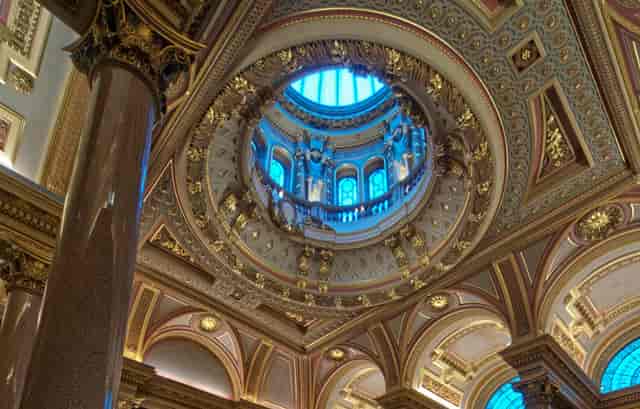 Fitzwilliam Museum gallery architecture, luxury gala and exclusive reception venue.