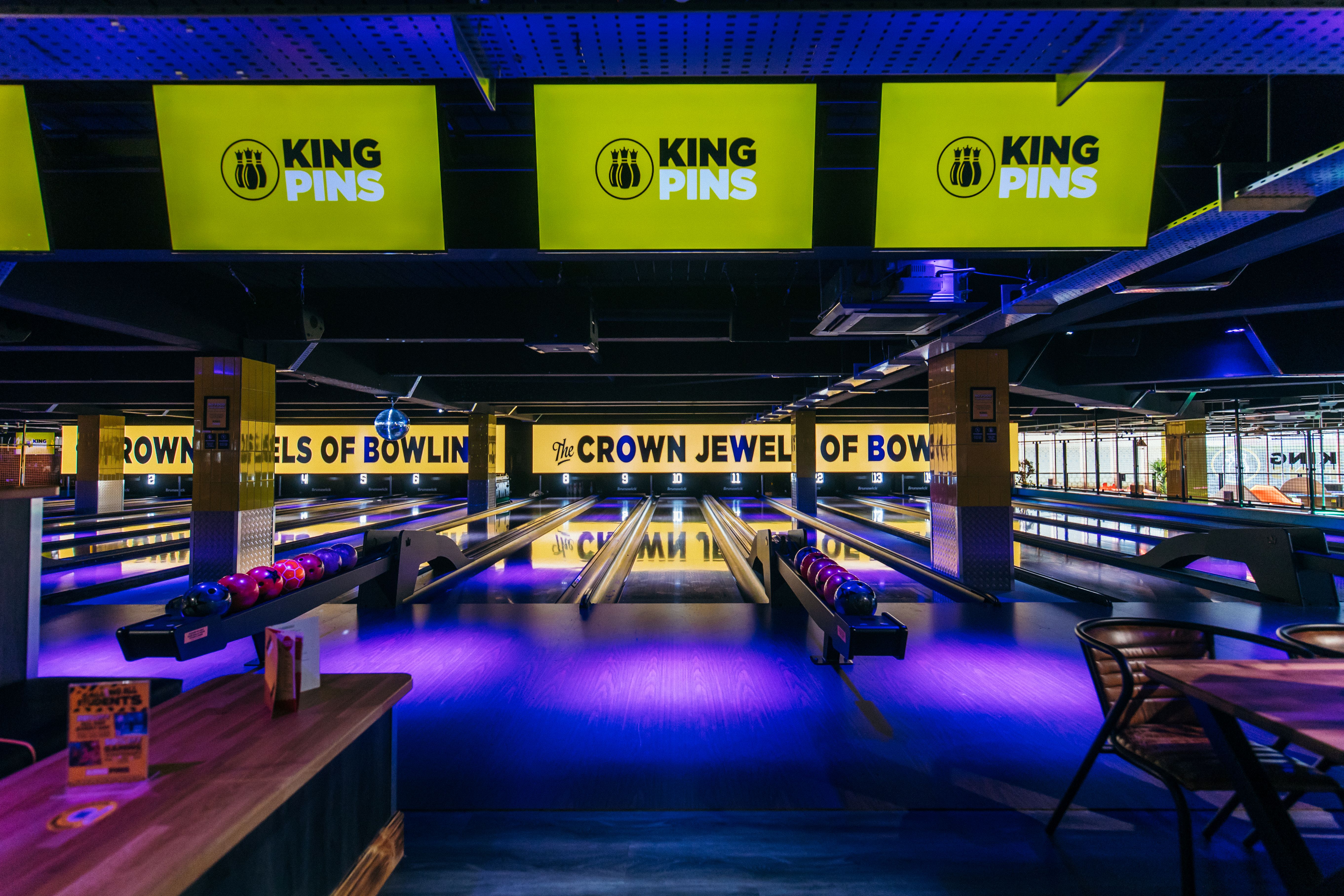 King Pins - Castle Lane, Belfast - image 1