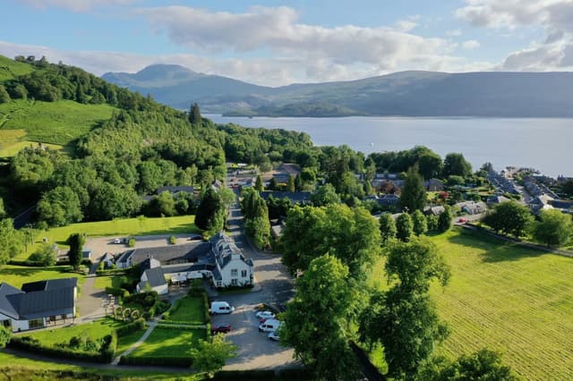 Loch Lomond Arms
