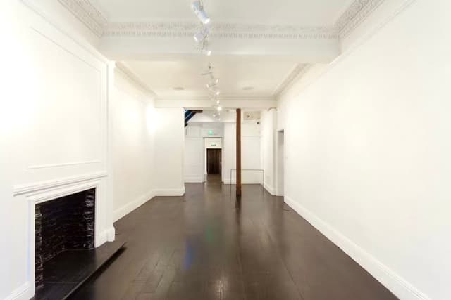 15 Bateman Street