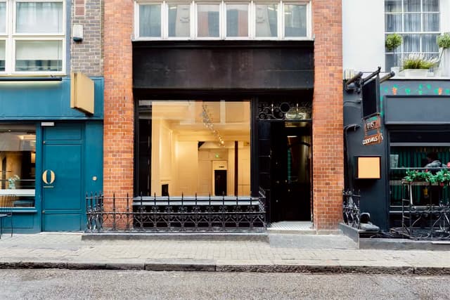 15 Bateman Street