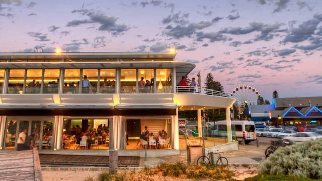 Bathers Beach House - image 3