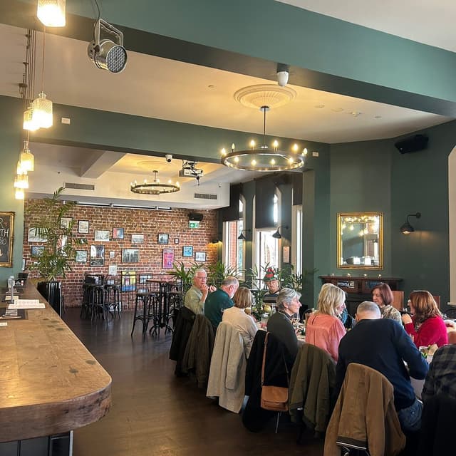First Floor Restaurant