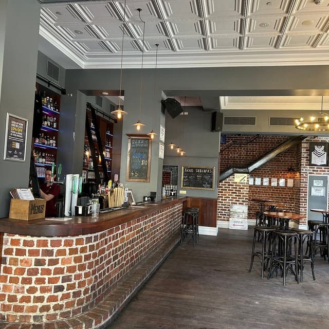 First Floor Restaurant