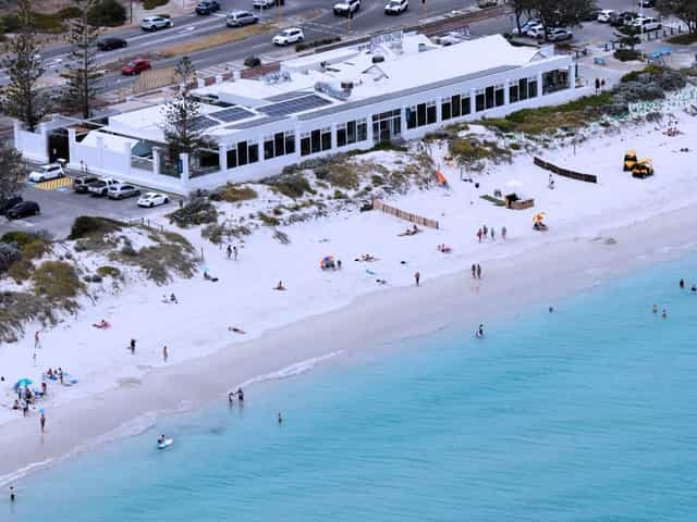 Coast Port Beach - image 2