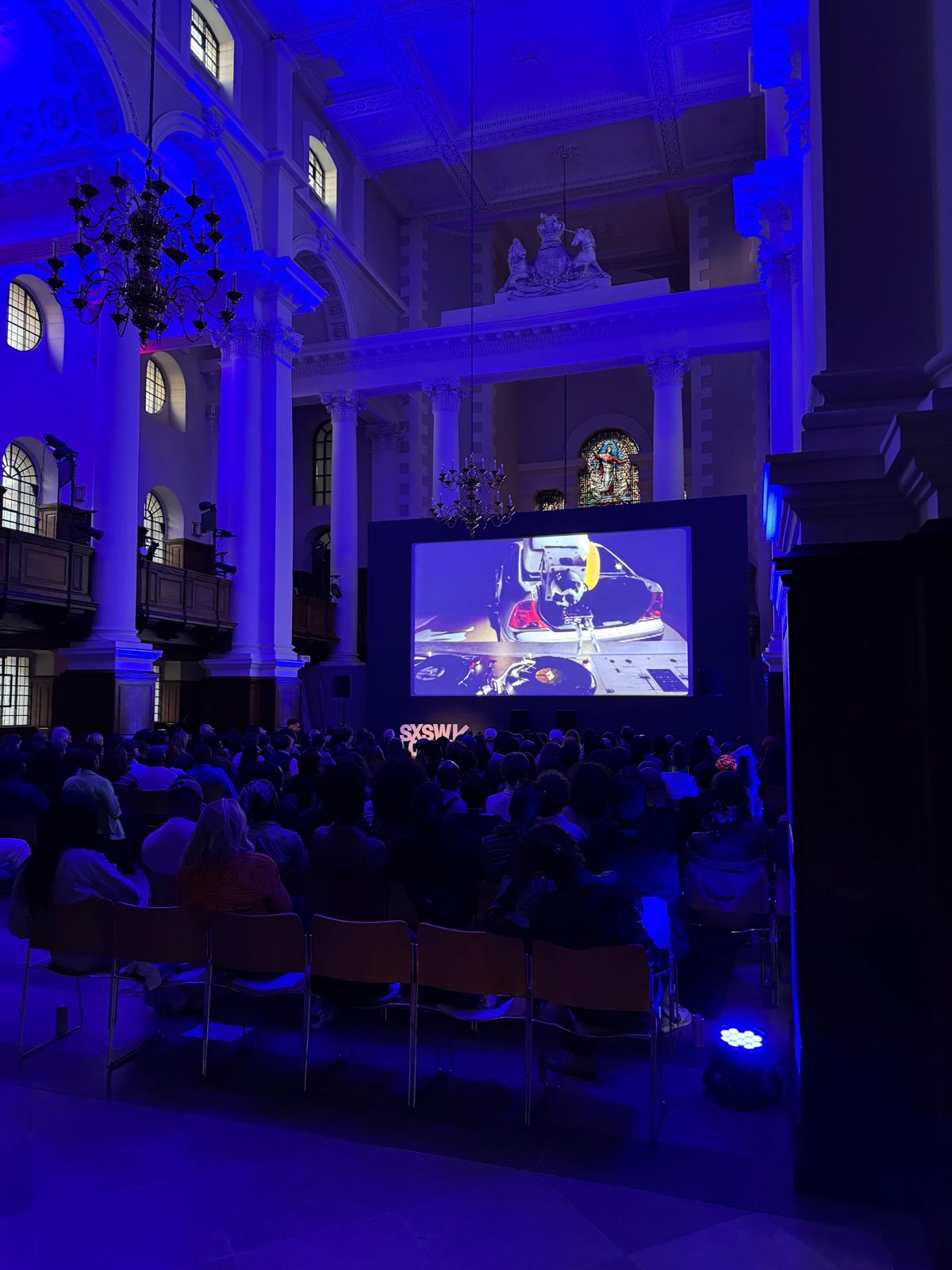 Christ Church Spitalfields - image 1