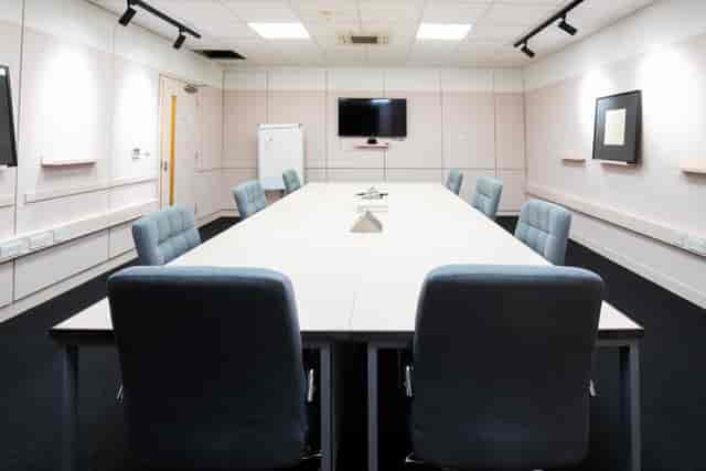 Salisbury Room at The Building Centre: modern meeting space with high-res screen and seating