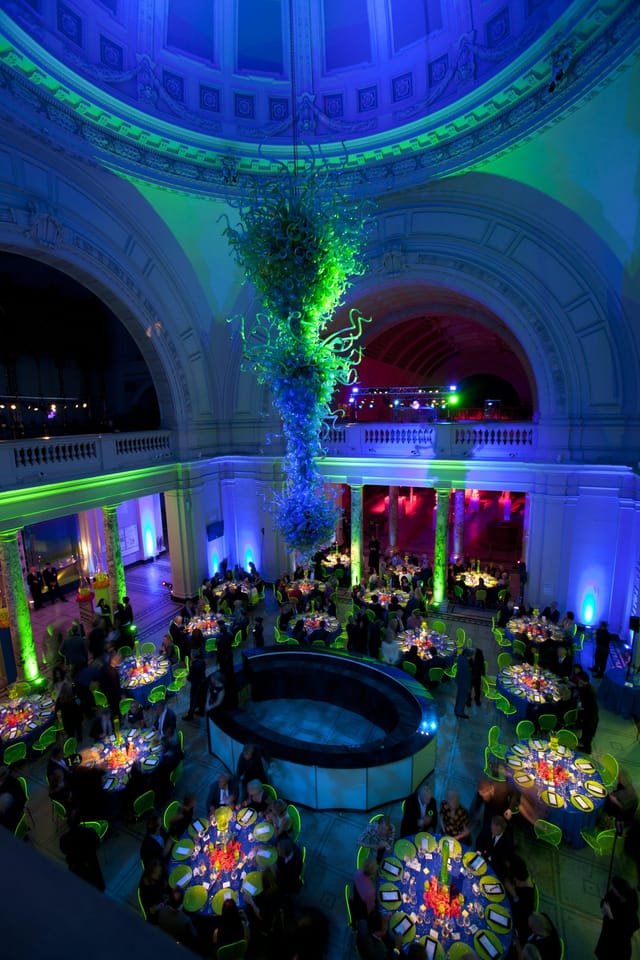 Victoria and Albert Museum - image 2