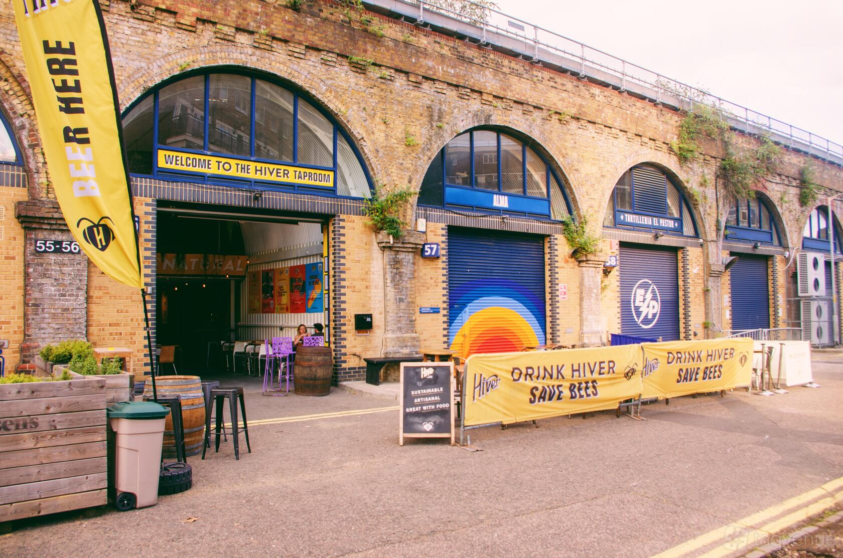 Hiver beer in vibrant taproom, ideal for networking events and workshops.