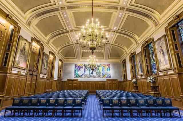 Mansion House - image 3
