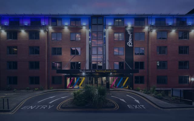 Roomzzz Aparthotel Nottingham City