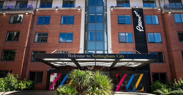 Roomzzz Aparthotel Nottingham City