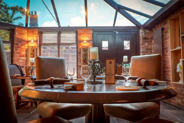 Lounge Bar