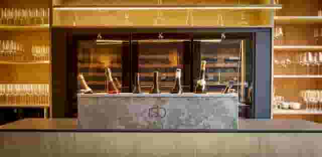 Lounge Bar