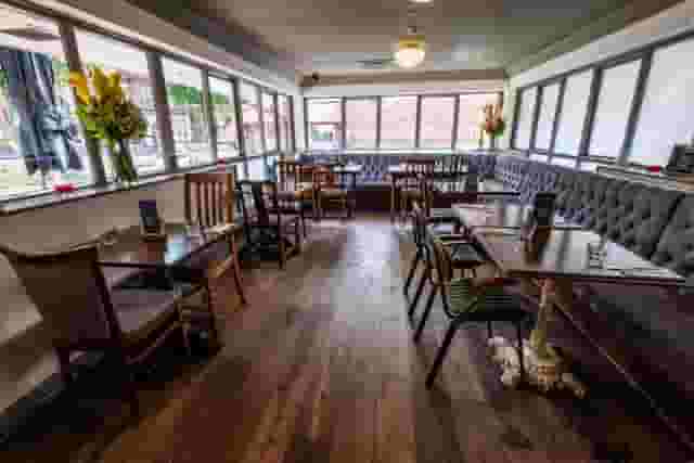 Bar & Restaurant (Sectioned Areas / Booth Bookings)