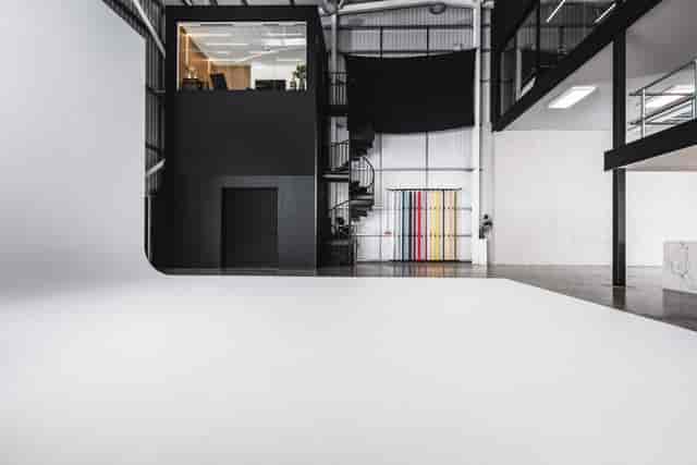 Versatile modern event space in Stealth, ideal for corporate events and photoshoots.
