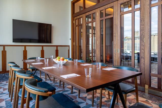 Private Meeting Room
