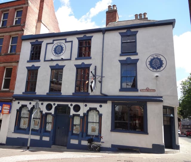 Downstairs Pub & Microbrewery