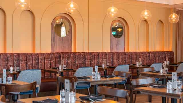 Spotlight Bar & Restaurant