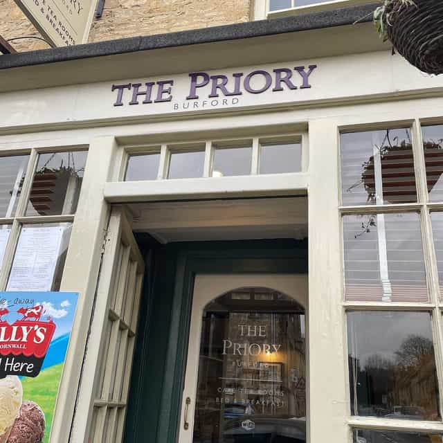 Tea Rooms & Garden entrance, charming venue for intimate meetings and events in Burford.