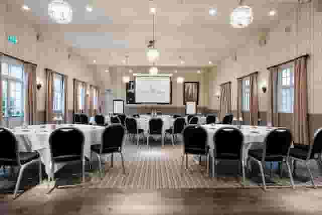 The Hare & Hounds Hotel