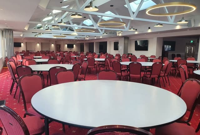 Navnat Centre