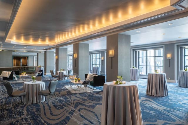Looking Glass Ballroom, Renaissance Chicago: Upscale networking cocktail hour event space.