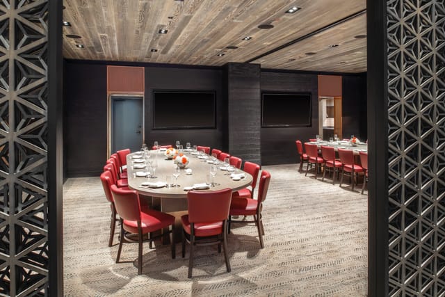 Kawa Ballroom, Nobu Hotel Chicago: Red leather seating for executive strategy sessions and dinners.