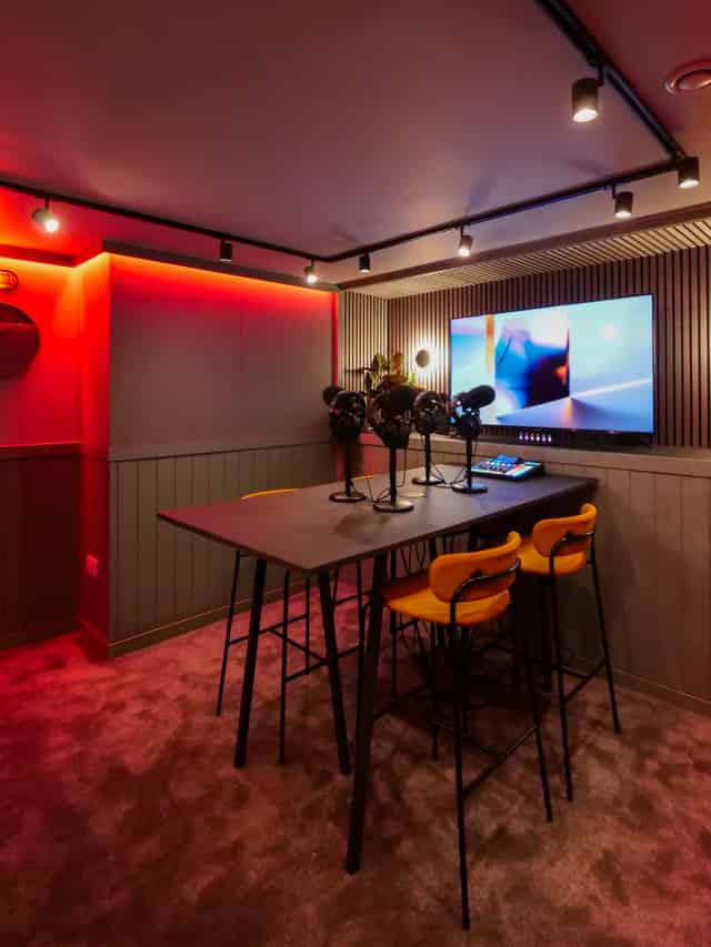 Podcast Room