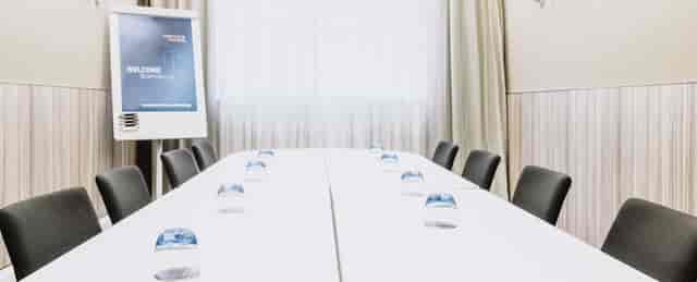 Albert Johnston, Novotel meeting, corporate event, training