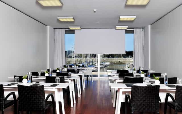 Bom Sucesso III, Altis Belém Hotel: waterfront meeting, corporate retreat.